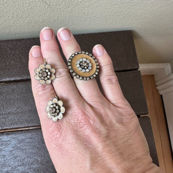 Vintage Earrings & Ring Set Pink Blush Stone Crystal & Enamel Size 7 - Picture 10 of 11